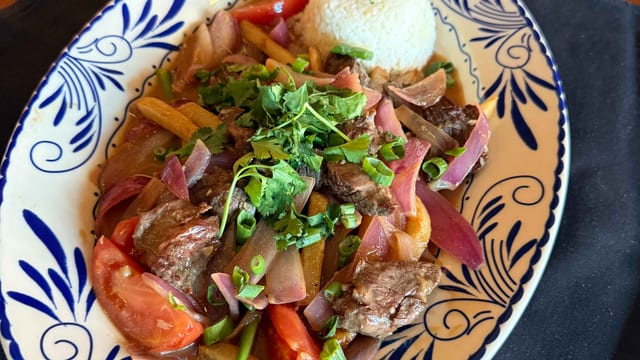 Lomo Saltado.